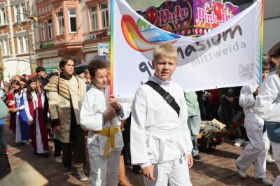 Eindrücke vom Festumzug und der Innenstadt. Foto: Andrea Funke 