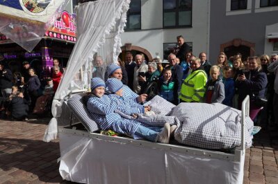 Eindrücke vom Festumzug und der Innenstadt. Foto: Andrea Funke 