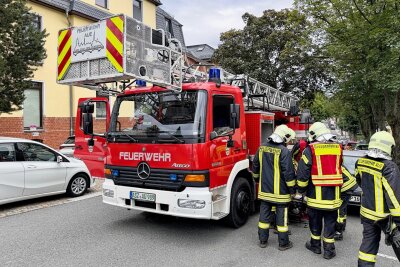 Feuerwehr alarmiert: Küchenbrand in Aue - Die Wohnung wurde gelüftet. Bild: Daniel Unger