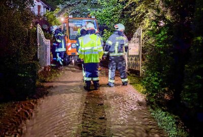 Feuerwehr Raschau erneut im Einsatz gegen Überschwemmungen - Überschwemmungen in Raschau. Foto: Daniel Unger