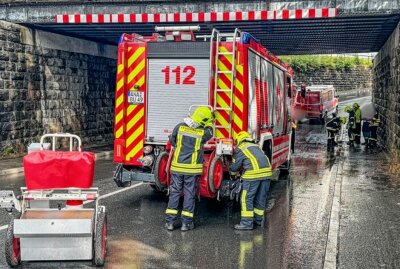 Feuerwehreinsätze nach Starkregen im Erzgebirge - Starkregen verursachte mehrere Feuerwehreinsätze. Foto: Bernd März