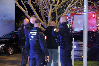 Feuerwehreinsatz in Chemnitz: Zwei Brände in unmittelbarer Nähe - Ein verdächtiger Mann kommt aufgrund mangelnder Beweise frei. Foto: Harry Härtel