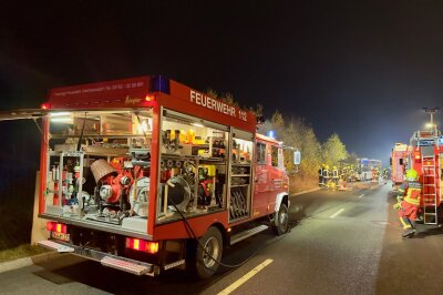 Im Fokus stand die Übung der Zusammenarbeit mit mehreren Feuerwehren und Rettungskräften. Foto: Daniel Unger