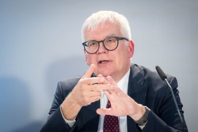 Finanzminister fürchtet weniger EU-Gelder für Sachsen - Sachsens Finanzminister Hartmut Vorjohann (CDU) fürchtet, dass Sachsen in Zukunft weniger Fördermittel von der EU bekommen könnte. (Archivbild)