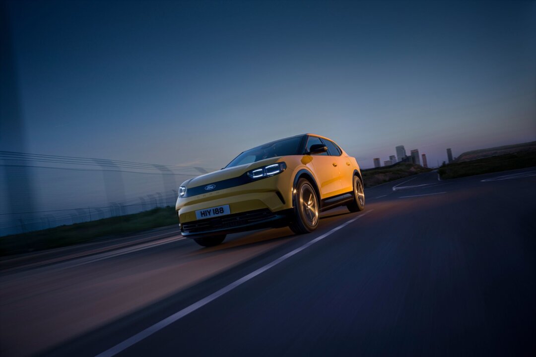 Ford Capri kommt als elektrisches SUV-Coupé zurück - Der Ford Capri ist ein elektrisches SUV-Coupé von 4,63 Metern Länge, das genau wie der Explorer aus MEB-Teilesatz des VW-Konzerns konstruiert wurde.