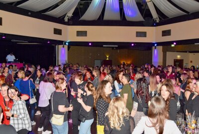 Fortsetzung des erfolgreichen Formats: Mamas gehen wieder tanzen - Am 13. Juli findet Fortsetzung des erfolgreichen Formats in der Spinnerei Chemnitz statt. Foto: Steffi Hofmann