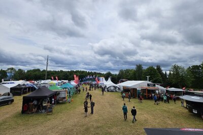 Fotos! Hier findet ihr Bilder vom Heavy24 2024 am Stausee Rabenstein in Chemnitz - Impressionen vom Heavy24. Foto: Simone Esper