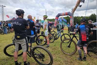 Fotos! Hier findet ihr Bilder vom Heavy24 2024 am Stausee Rabenstein in Chemnitz - Impressionen vom Heavy24.