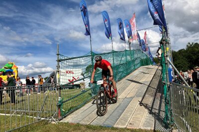 Fotos! Hier findet ihr Bilder vom Heavy24 2024 am Stausee Rabenstein in Chemnitz - Impressionen vom Heavy24.