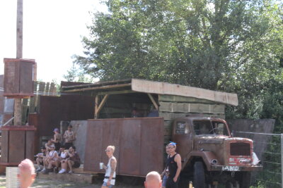 Fotos! Letztes Melt-Festival in Ferropolis mit 150 Künstlern - Fotos vom Melt am ehemaligen Braunkohle-Tagebau-Areal.