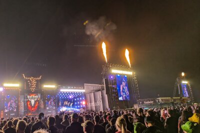 Fotos vom Wacken Open Air 2024: Die Metal-Legenden kehren zurück - Fotos vom Wacken Festival 2024. Gene Simmons, Asenblut, Scorpions, Mikkey Dee, Saltatio Mortis, Suzy Quatro, Bülent Ceylan, InExtremo, Wasteland Warrios und mehr...