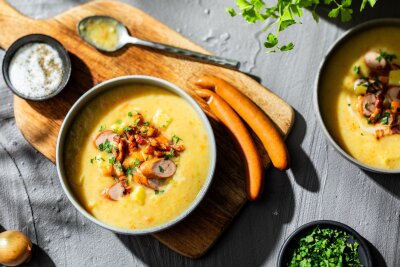 Fränkische Kartoffelsuppe - Tipps zur Zubereitung - Perfekt für den Herbst: Die fränkische Kartoffelsuppe ist reich an Nährstoffen und einfach zubereitet.