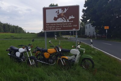 Freiheit auf zwei Rädern: Simson-Gang fährt auf den Großglockner und an Dänemarks Strand - Die allererste Simsonreise war 2021. Damals war das Ziel die Talsperre Pirk in ungefähr 100 Kilometer Entfernung.