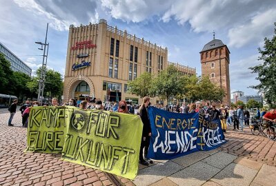 "Fridays for Future Chemnitz" treffen sich am 15. September - Vergangene Demonstration der Klimakämpfer. Foto: Harry Härtel