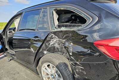 Frontale Kollision: Drei Verletzte nach Kreuzungscrash in Meerane - Drei Verletzte nach Kreuzungscrash in Meerane. Foto: Mike Müller