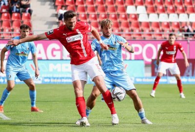 FSV verliert knapp bei Freiburger  Reserve - Ronny König konnte die Niederlage des FSV nicht verhindern.. Foto: PICTURE POINT/S. Sonntag/Archiv