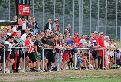 FSV Zwickau gewinnt Test in Glauchau - Am Mittwochabend fand das Testspiel VfB Empor Glauchau gegen FSV Zwickau statt. Foto: Andreas Kretschel