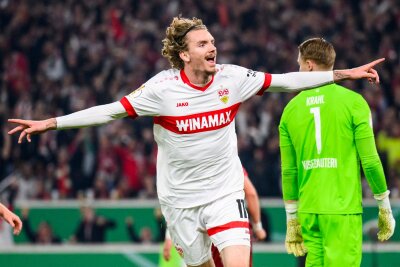 Führich schießt VfB ins Achtelfinale: 2:1 gegen Lautern - Nick Woltemade traf für den VfB Stuttgart.