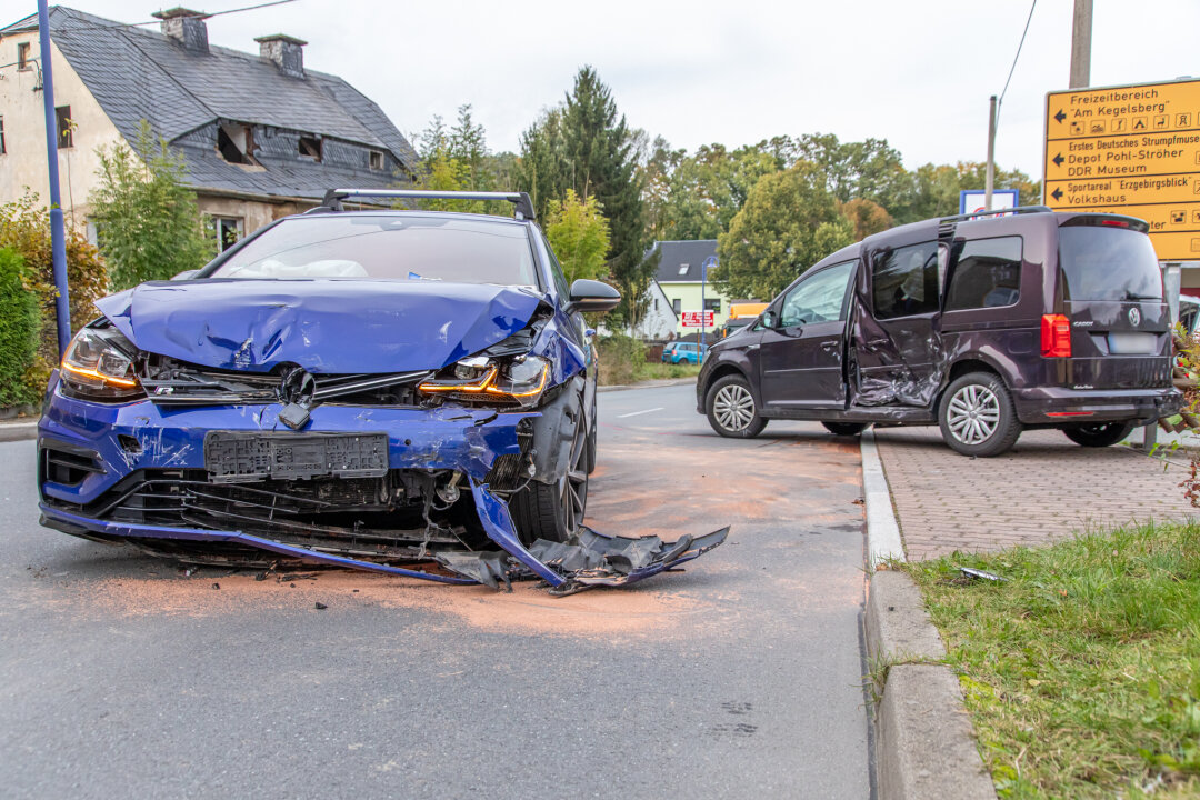 In Gelenau kam es zu einem Verkehrsunfall. Foto: Andre März