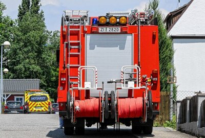 Fund einer toten Person in Zittau: Polizei und Feuerwehr im Einsatz - Eine leblose Person wurde im Zittauer Ortsteil Pethau gefunden. Foto: xcitepress