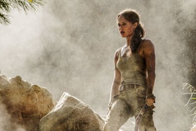 Game over oder Continue? Die besten und peinlichsten "Spiel-Filme" Hollywoods - Sie ist (oder vielmehr: war) die Neue: Alicia Vikander spielte Lara Croft im durchaus beachtlichen "Tomb Raider"-Reboot, das 2018 in die Kinos kam. Weil die Arbeiten an einer geplanten Fortsetzung nicht schnell genug vorangingen, wurden die "Tomb Raider"-Rechte neu vergeben und liegen nun bei Amazon. Der Streaming-Riese arbeitet zusammen mit Crystal Dynamics unter der Leitung von Phoebe Waller-Bridge ("Fleabag") an einer Serienumsetzung. 