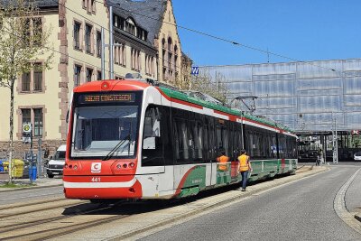 GDL beendet Streik: City-Bahnen fahren wieder, dennoch Busverkehr nutzen! - Die City-Bahn nimmt den Fahrbetrieb ab Dienstag, 30. Juli 12 Uhr wieder auf. Foto: Harry Härtel