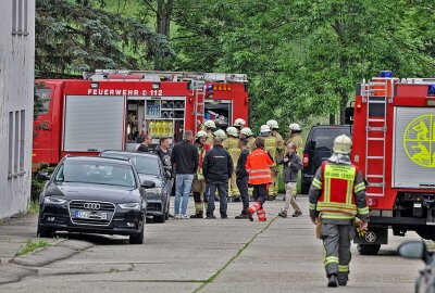 Gefahrguteinsatz in Kändler: Probleme mit Lithium-Ionen Batterie - Der Gefahrgutzug des Landkreises wurde alarmiert. Foto: Andreas Kretschel