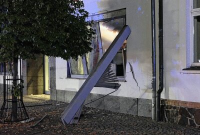 Geldautomat in Brandis gesprengt - In der Nacht zum Freitag wurde in Brandis ein Geldautomat gesprengt. Foto: Sören Müller