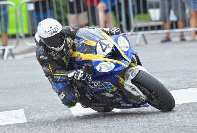 Gemischte Ausbeute beim Road-Racing-Klassiker - Der langzeitverletzte Nico Müller nutzte Horice in erster Linie zur Standort-Bestimmung. Foto: Thorsten Horn