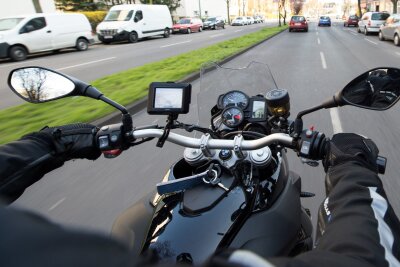 Gerast, übersehen, tot - wer trägt Schuld? - Volle Konzentration und Aufmerksamkeit am Lenker: Biker werden oftmals übersehen oder ihr Tempo falsch eingeschätzt.