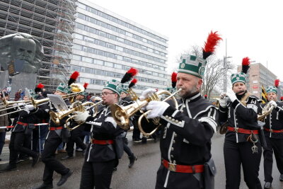 Große Bergparade 2024 in Chemnitz: Ein Highlight der Vorweihnachtszeit - Am 30. November zieht die 44. Große Bergparade durch die Chemnitzer Innenstadt und verleiht der Vorweihnachtszeit ein besonderes Flair.