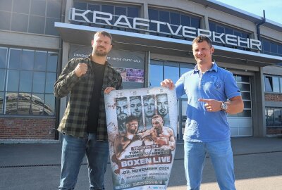 Große Boxgala in Chemnitz: Kampfprogramm ist komplett - Boxer Roman Fress (l.) wird von Robert Stieglitz (r.) trainiert. Foto: Knut Berger