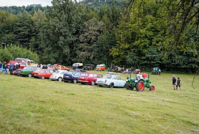 Große Oldtimer-Party in der Lausitz - Impressionen des 10. Oldtimertreffens in Neukirch. Foto: LausitzNews