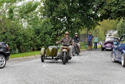 Große Oldtimer-Party in der Lausitz - Impressionen des 10. Oldtimertreffens in Neukirch. Foto: LausitzNews