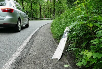 Großes Aufatmen im Erzgebirge: Bundesstraße nach monatelanger Sperrung wieder frei - Durch die Umleitung des Transitverkehrs über kleinere Straßen wurde diese mitunter in Mitleidenschaf gezogen. Foto: Andreas Bauer