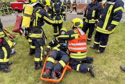 Großübung der Feuerwehr Schneeberg im Oldtimer Club - Foto: Daniel Unger