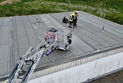 Großübung der Feuerwehr Schneeberg im Oldtimer Club - Foto: Daniel Unger