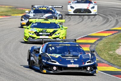 Gut Besuchter erster DTM-Renntag auf dem Sachsenring - Jack Aitken war heute eine Klasse für sich. Foto: Thorsten Horn