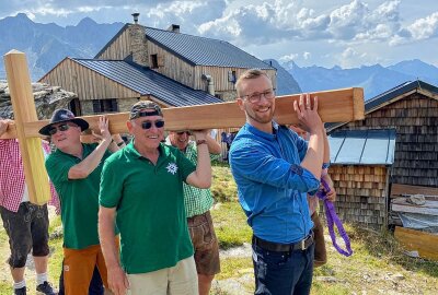 Happy Birthday: Plauener Hütte feiert in den Alpen 125. Geburtstag - Hier gibt es Bildimpressionen von der Plauener Hütte, wo an diesem Wochenende der 125. Geburtstag gefeiert wird. Fotos: Oliver Orgs / Pressebüro Repert