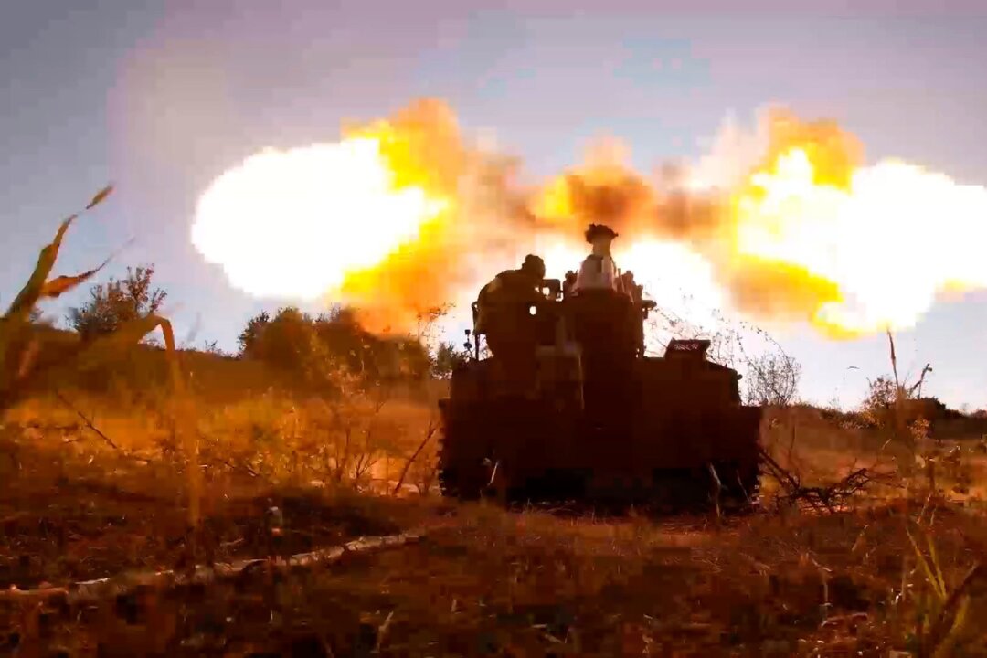 Heftige Kämpfe im russischen Grenzgebiet Kursk - Im August begannen ukrainische Truppen einen Vorstoß ins russische Gebiet Kursk. Die Kämpfe dauern bis heute an.