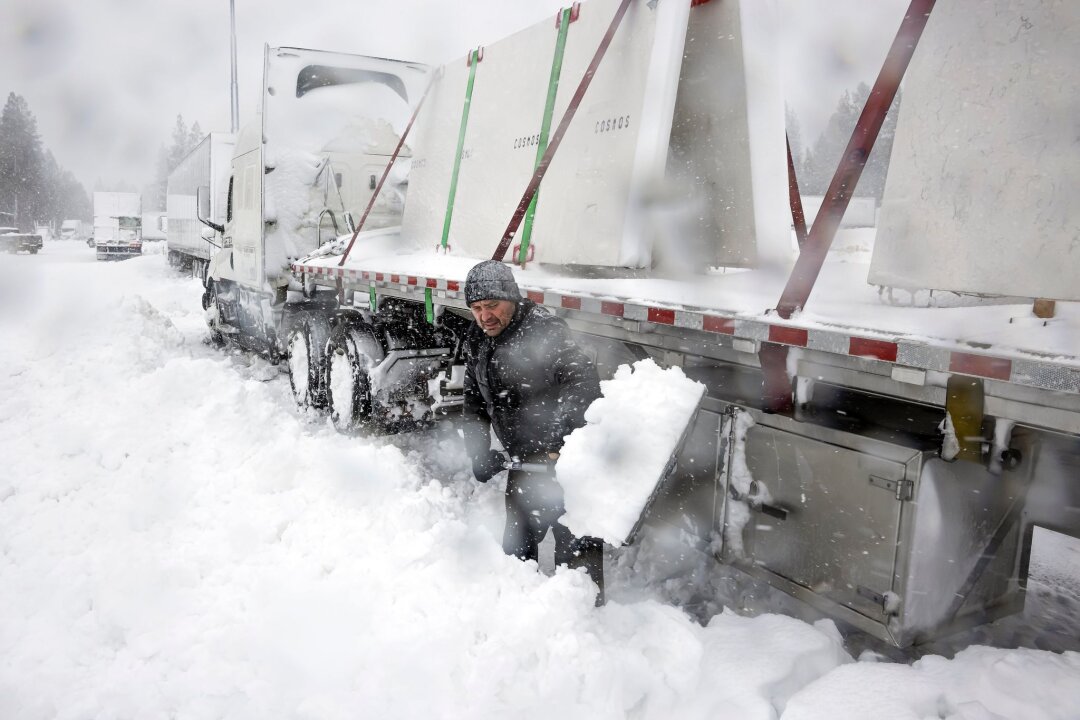 Heftiger Sturm an US-Westküste - Hunderttausende ohne Strom - Ein heftiger Wintersturm hat Teile der US-Westküste lahmgelegt.