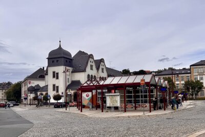 Heim für unbegleitete minderjährige Flüchtlinge im Erzgebirge soll geschlossen werden - In den letzten Wochen kam es vermehrt zu negativen Vorfällen auf dem Postplatz. Foto: Ralf Wendland