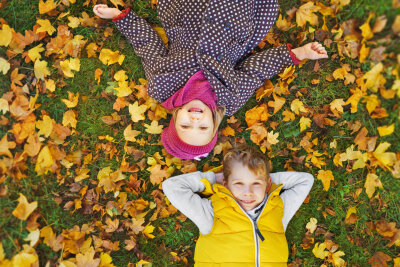 Herbstabenteuer in Mittelsachsen: Tipps für unvergessliche Ferien - Ob Badespaß, Zeitreisen in Burgen und Schlössern, spannende Museumstouren, gruselige Irrgärten oder bunte Herbstbasteleien - die Herbstferien in der Region bieten eine Fülle an Erlebnissen für Kinder und Familien.