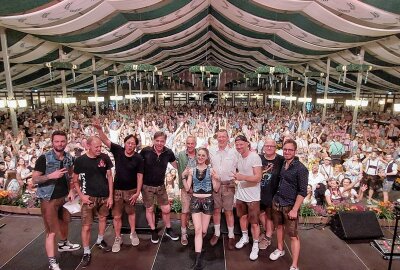 Heute gibt es 13 Stunden Party zur Sternquell Wiesn in Plauen! - Hier gibt's Impressionen vom zweiten Tag der Sternquell Wiesn in Plauen. Foto: Karsten Repert und Igor Pastierovic