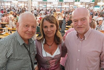 Heute und morgen gibt's noch mehr Sternquell Wiesn in Plauen! -  Das war der Auftakt zur dritten Sternquell Wiesn. 