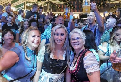 Heute und morgen gibt's noch mehr Sternquell Wiesn in Plauen! -  Das war der Auftakt zur dritten Sternquell Wiesn. 