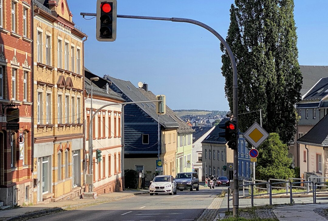 Hier startet eine umfassende Baumaßnahme im Erzgebirge - In Neustädtel sollen am Montag umfassende Baumaßnahmen an der Kreuzung B169, Abzweig Marienstraße starten zur Modernisierung des Knotenpunktes. Foto: Ramona Schwabe