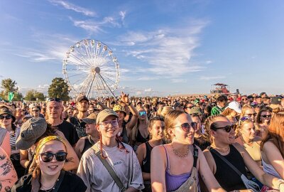 Highfield Festival am Störmthaler See endet dramatisch: Ein Rückblick auf drei unvergessliche Tage - Highfield Festival 2024: Impressionen vom Samstag. Foto: Christian Grube