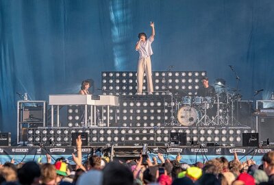 Highfield Festival am Störmthaler See endet dramatisch: Ein Rückblick auf drei unvergessliche Tage - Highfield Festival 2024: Die Band Jeremias bei ihrem Auftritt am Samstag. Foto: Christian Grube