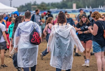 Highfield Festival am Störmthaler See endet dramatisch: Ein Rückblick auf drei unvergessliche Tage - Highfield Festival 2024: Impressionen vom Sonntag. Foto: Christian Grube